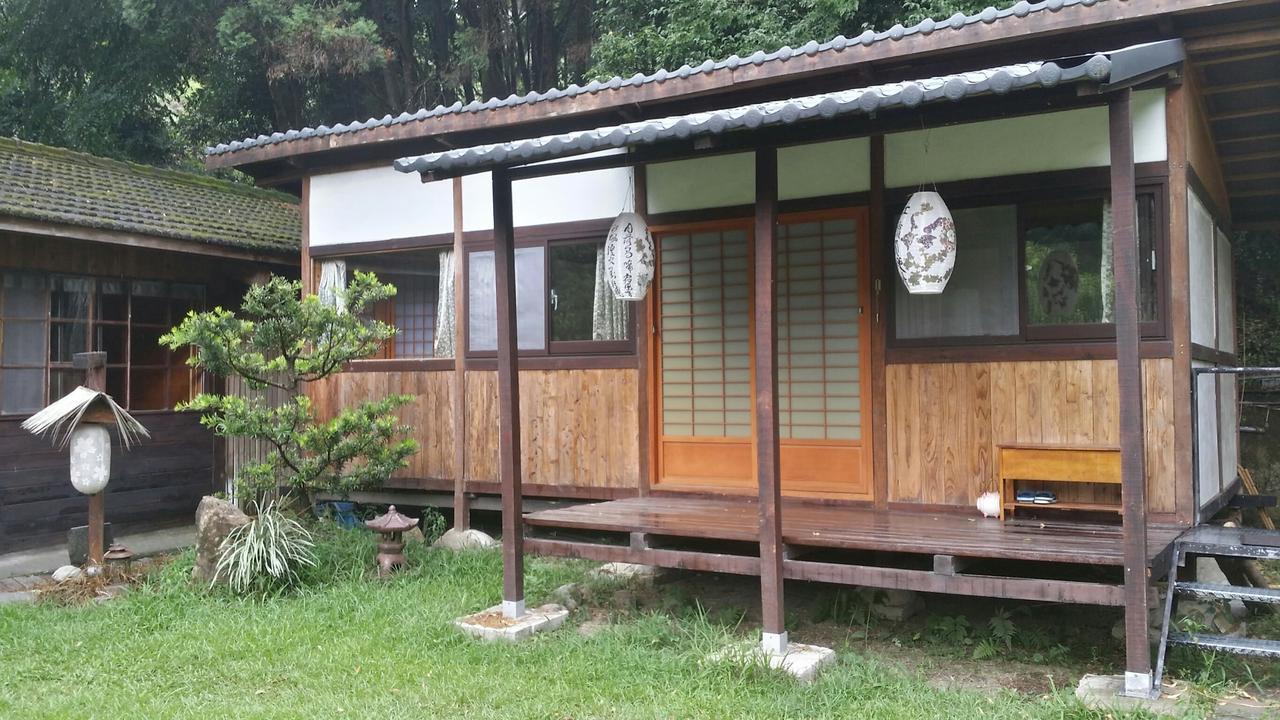Bright Moon Homestay Dongshi  Extérieur photo
