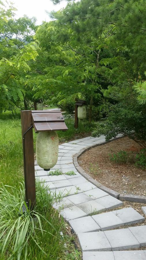Bright Moon Homestay Dongshi  Extérieur photo