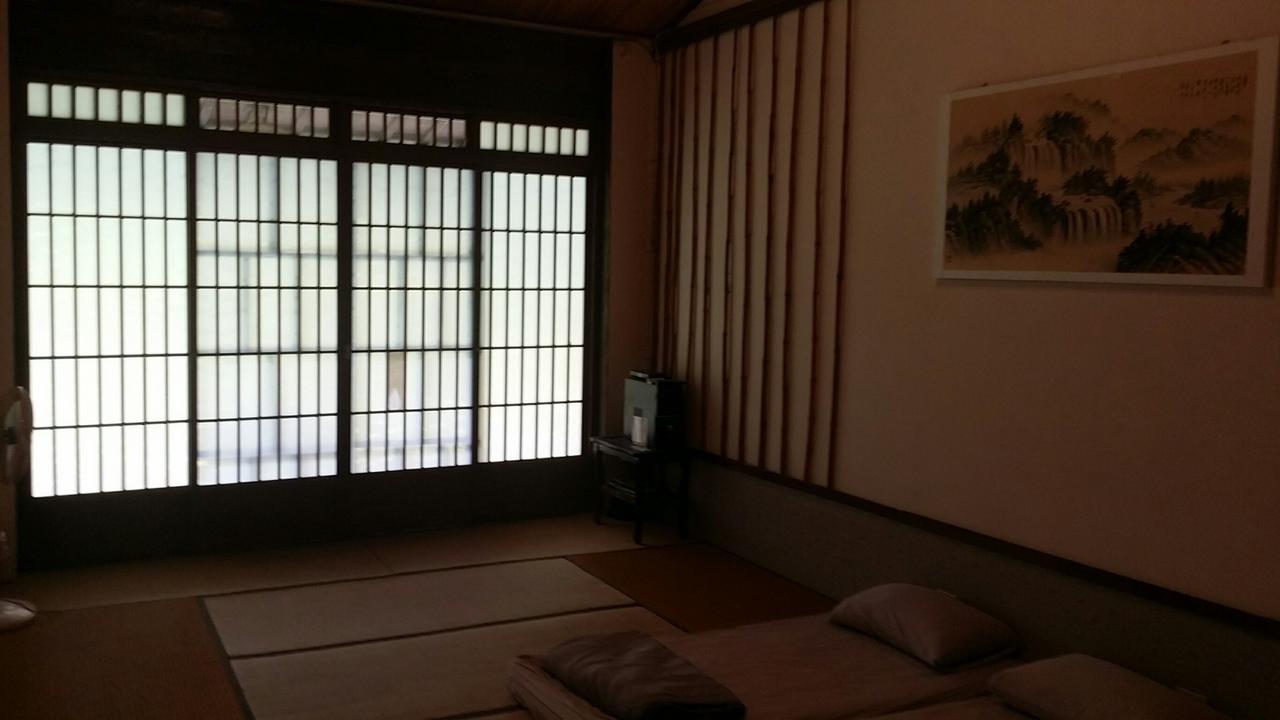 Bright Moon Homestay Dongshi  Extérieur photo